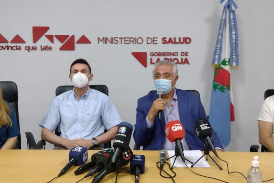 El ministro de Salud Juan Carlos Vergara recomendó completar el esquema de vacunación 