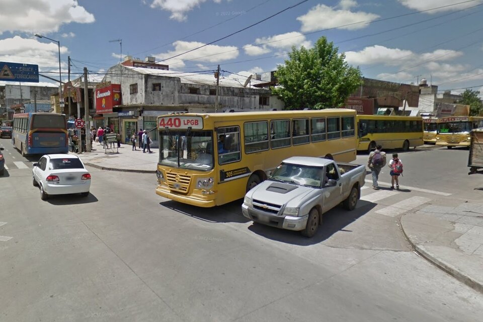 Colectivo 440. Imagen: Google Street View.