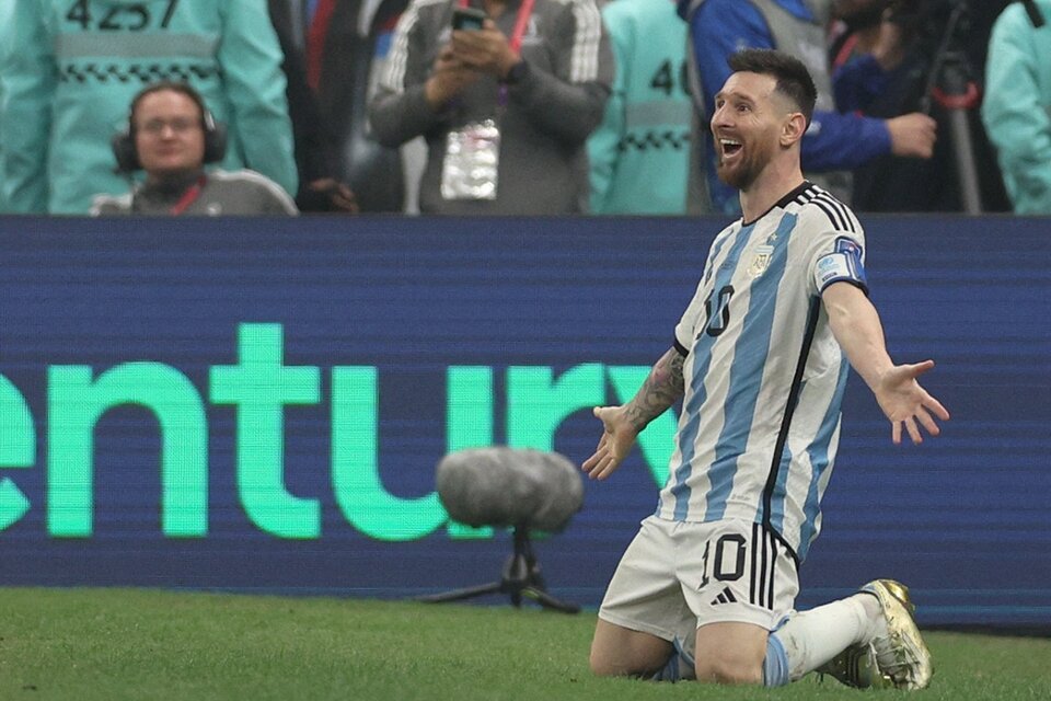 Lionel Messi puso el 3 a 2 de Argentina ante Francia.   (Fuente: AFP)