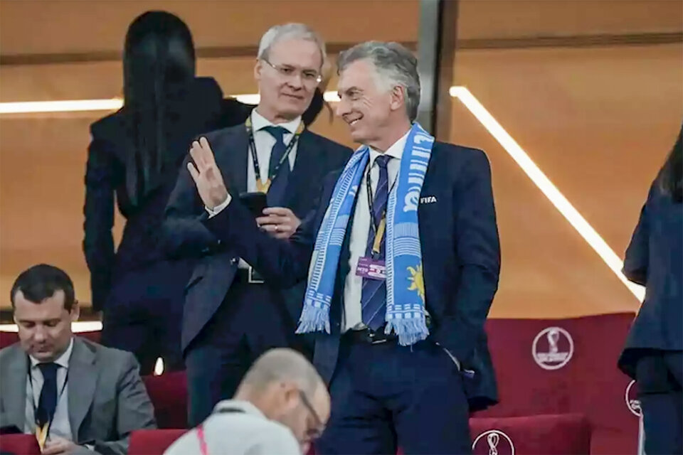 Desde el entorno de Macri desmintieron que aspire a presidir la FIFA.