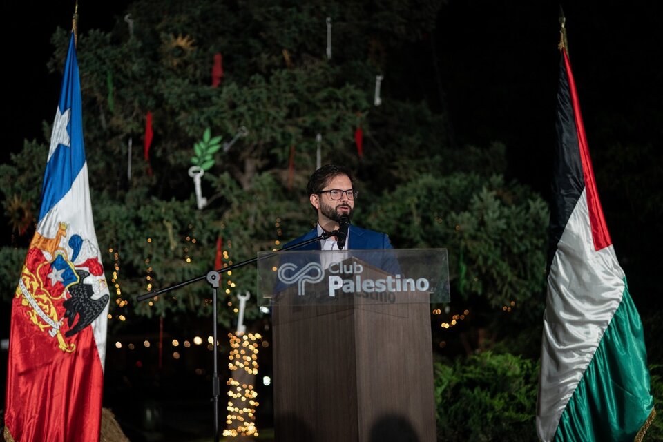 Boric hizo el anuncio en un discurso dirigido a la comunidad palestina. (Fuente: AFP)