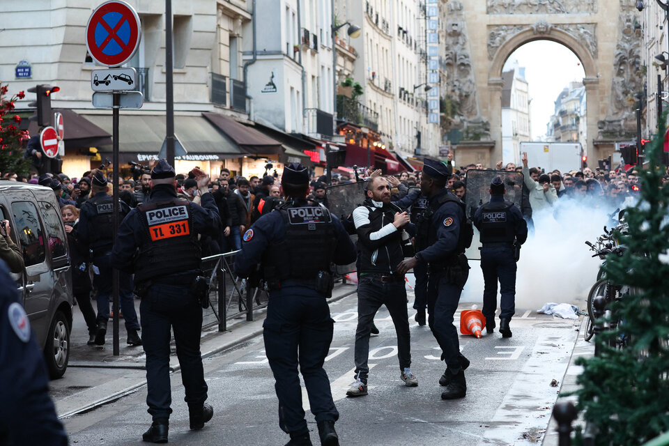 Tiros y tres muertos en un centro kurdo de París (Fuente: AFP)