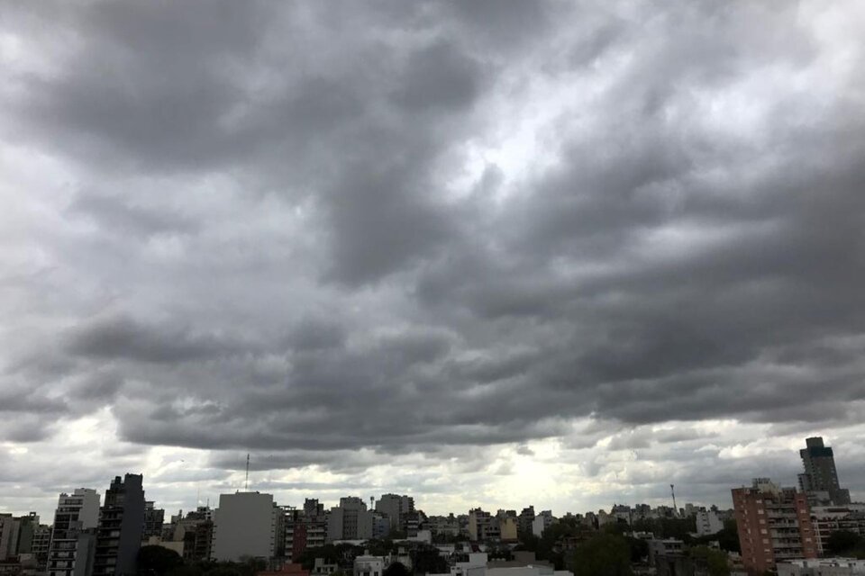 Un amanecer con lluvias, pero sin probabilidades de precipitaciones para la Nochebuena.