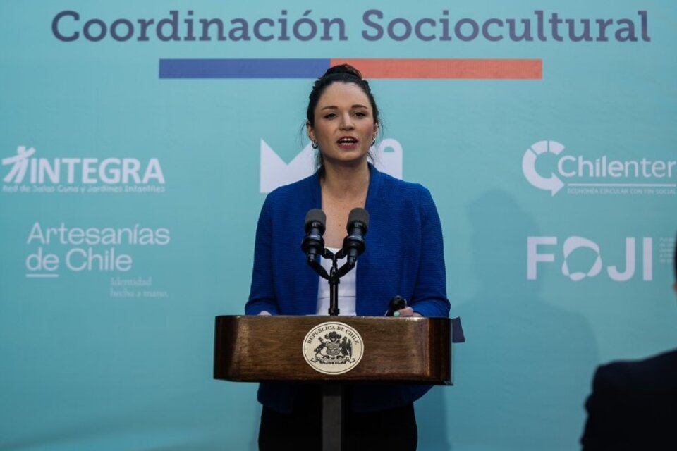 Irina Karamanos, al anunciar el cierre de la Coordinación Sociocultural. Imagen: @Presidencia_cl