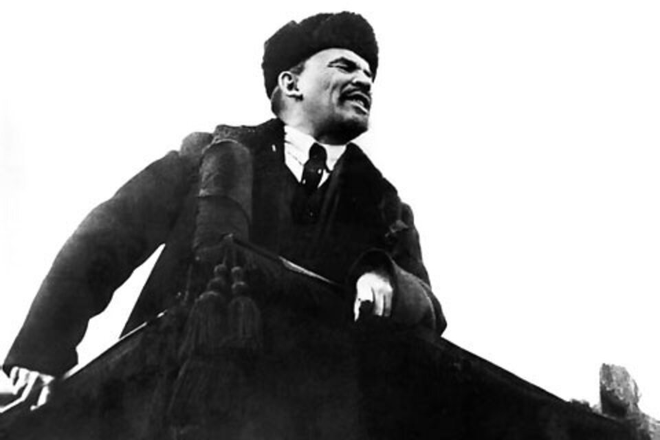 Lenin murió el 21 de enero de 1924.