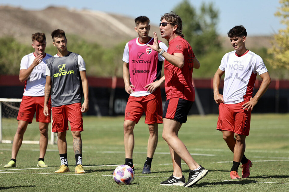 Heinze prepara el equipo para el primer amistoso del año. (Fuente: PRENSA CANOB)