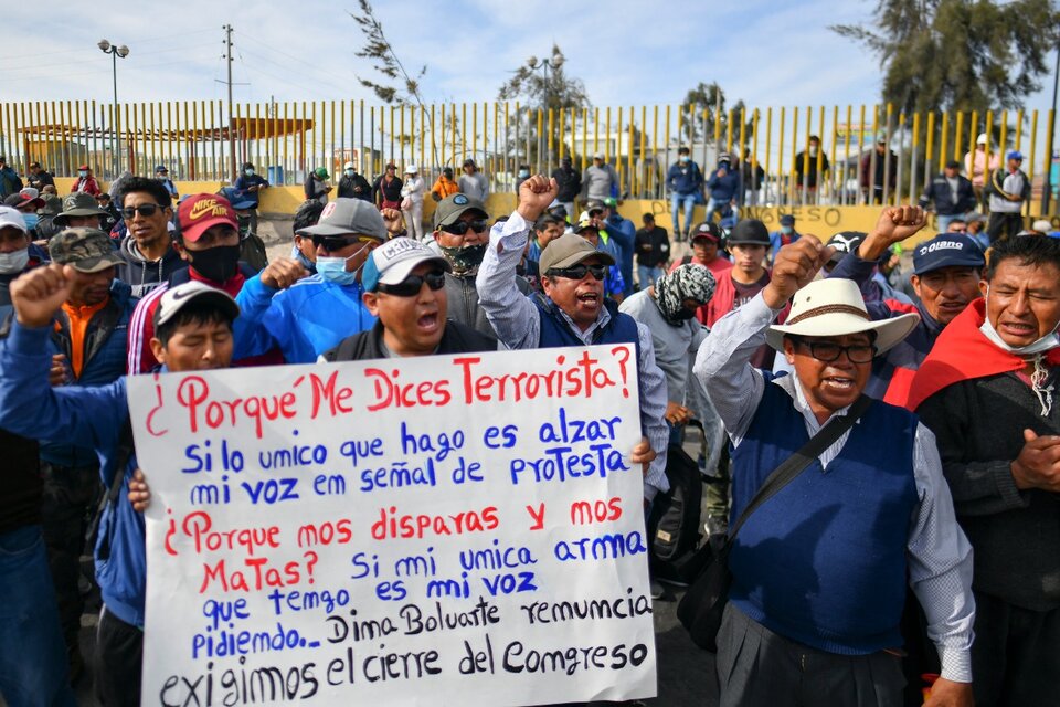 Protesta contra Boluarte y el Congreso en Arequipa. (Fuente: AFP)