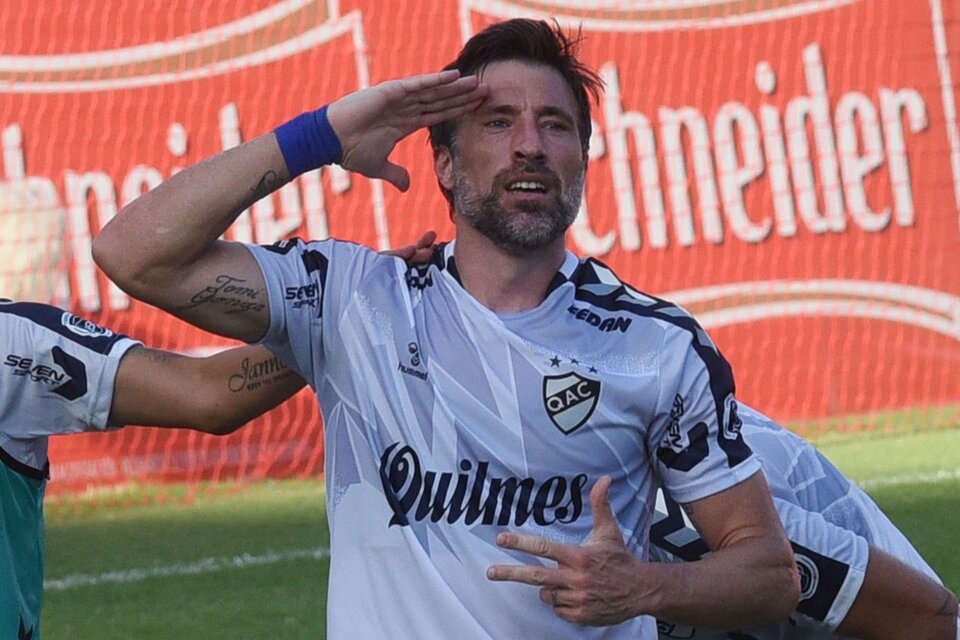 Quilmes fue el último equipo en el que militó "El Tanque" Pavone (Fuente: Télam)