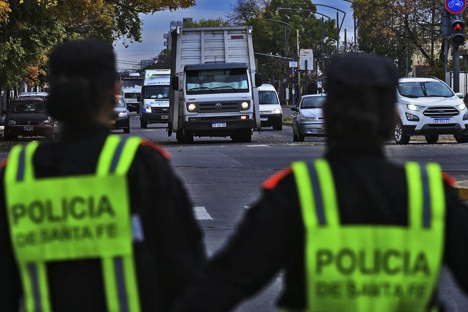 La policía provincial no logra frenar la violencia en Rosario. (Fuente: Télam)