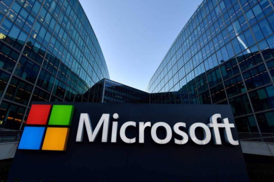 La fuerza laboral de Microsoft se expandió en aproximadamente un 36 % en los dos años fiscales posteriores al surgimiento de la pandemia. (foto: AFP)