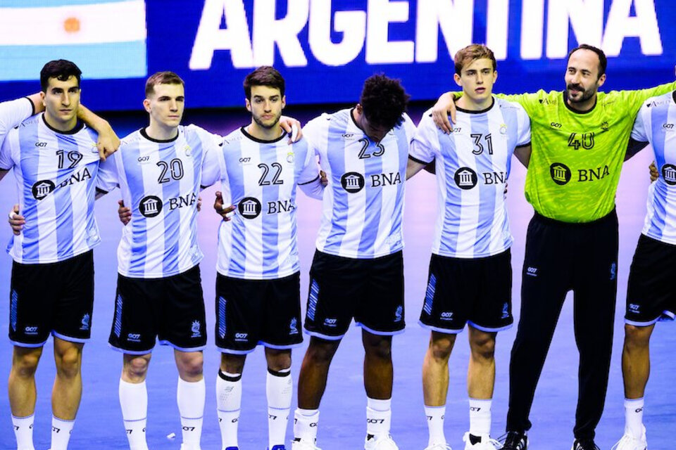 La selección argentina de Handball va en busca de los cuartos de final del Mundial 2023. (Fuente: @CAHandball)