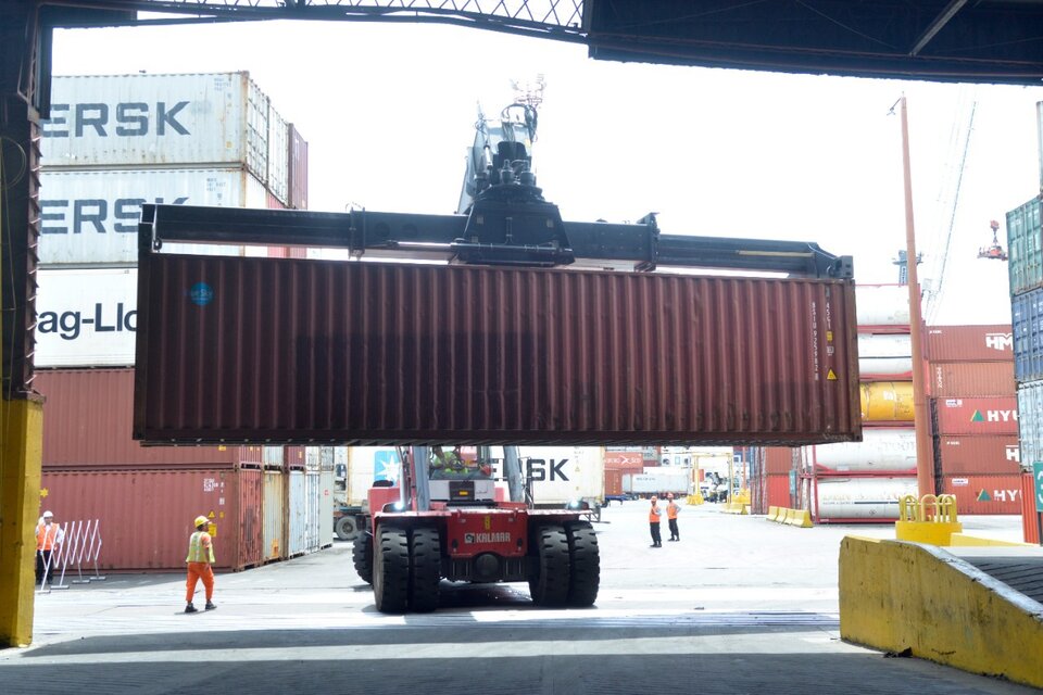 Container de China con mercadería contrabandeada en la Terminal 4 (Fuente: DGA)