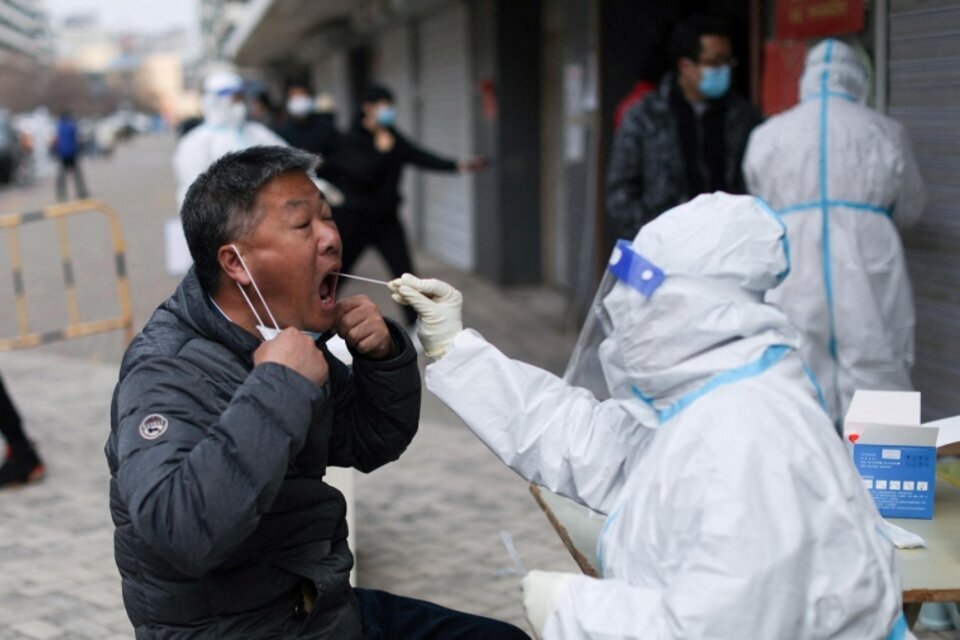 Coronavirus en China: por qué se dispararon los contagios y muertes en las últimas semanas (Fuente: Télam)