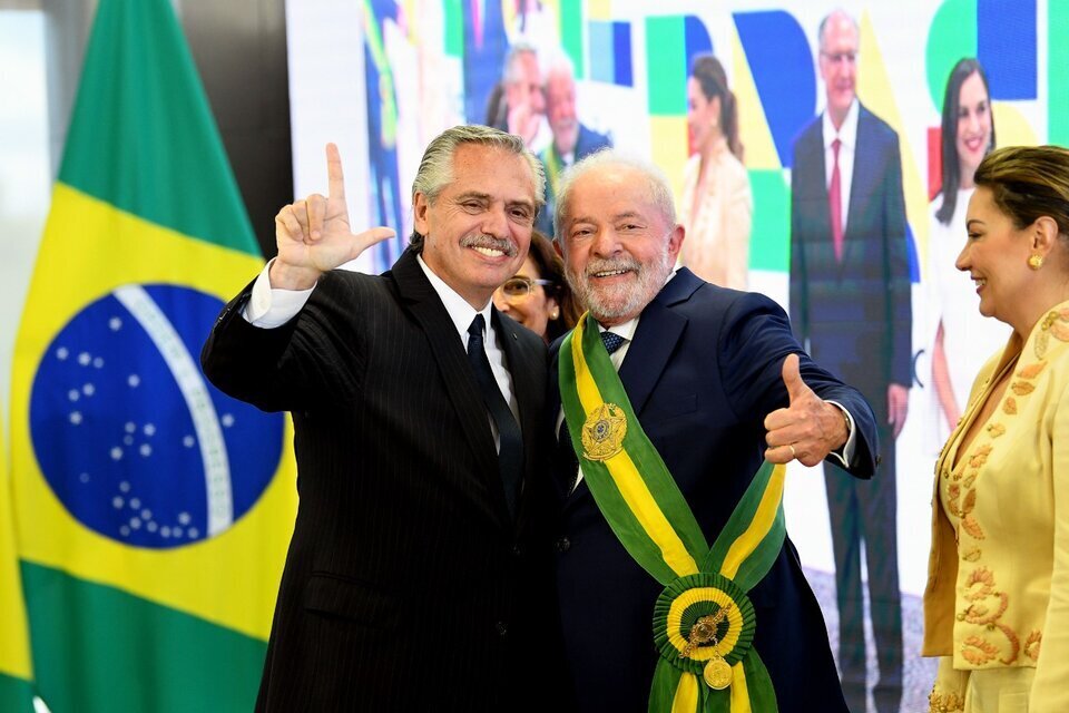 Alberto Fernández junto al presidente Lula, en el día de su asunción.