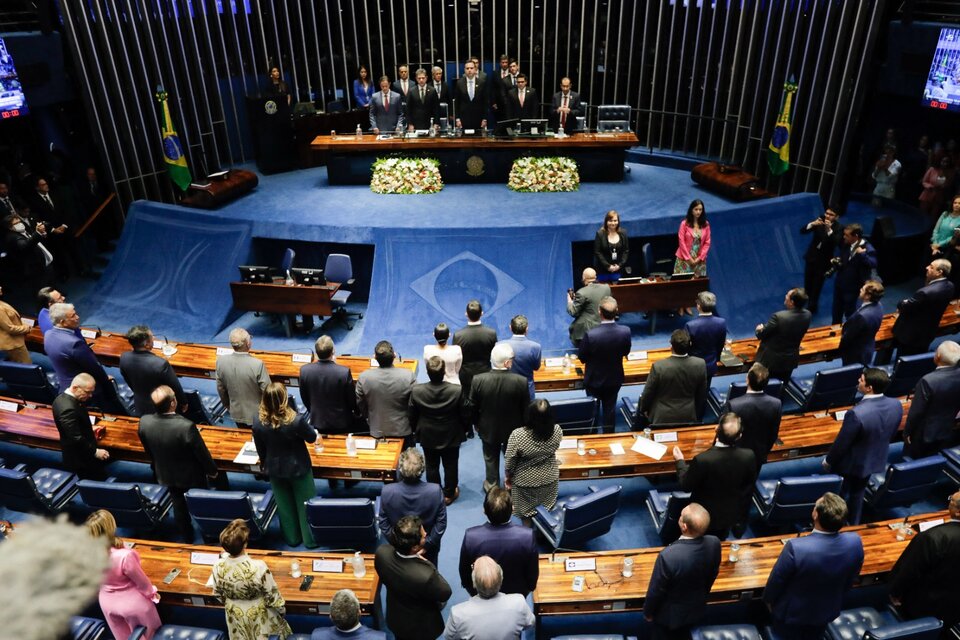 En el día de su inauguración elnuevo senado brasileño eligió a su presidente. (Fuente: AFP)