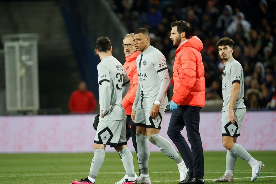 Mbappé salió lesionado durante el primer tiempo del partido ante el Montpellier (Fuente: Prensa PSG)