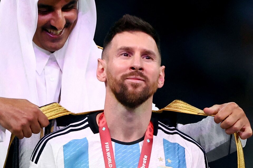 Messi y una postal única (Fuente: NA)