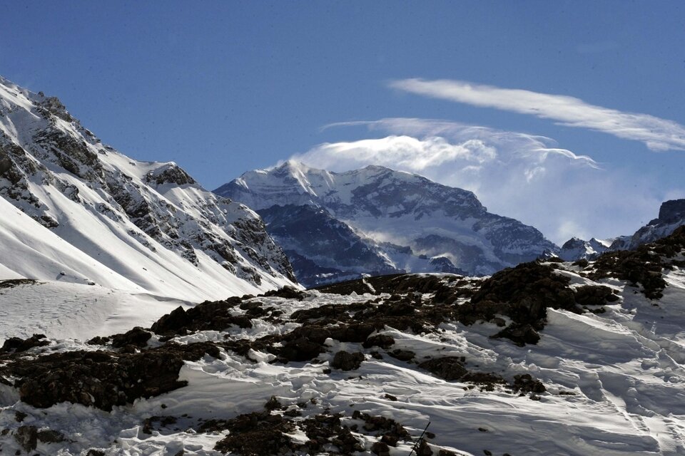 El Aconcagua es el cerro más alto del hemisferio occidental, con 6.962 metros (Foto: Télam).