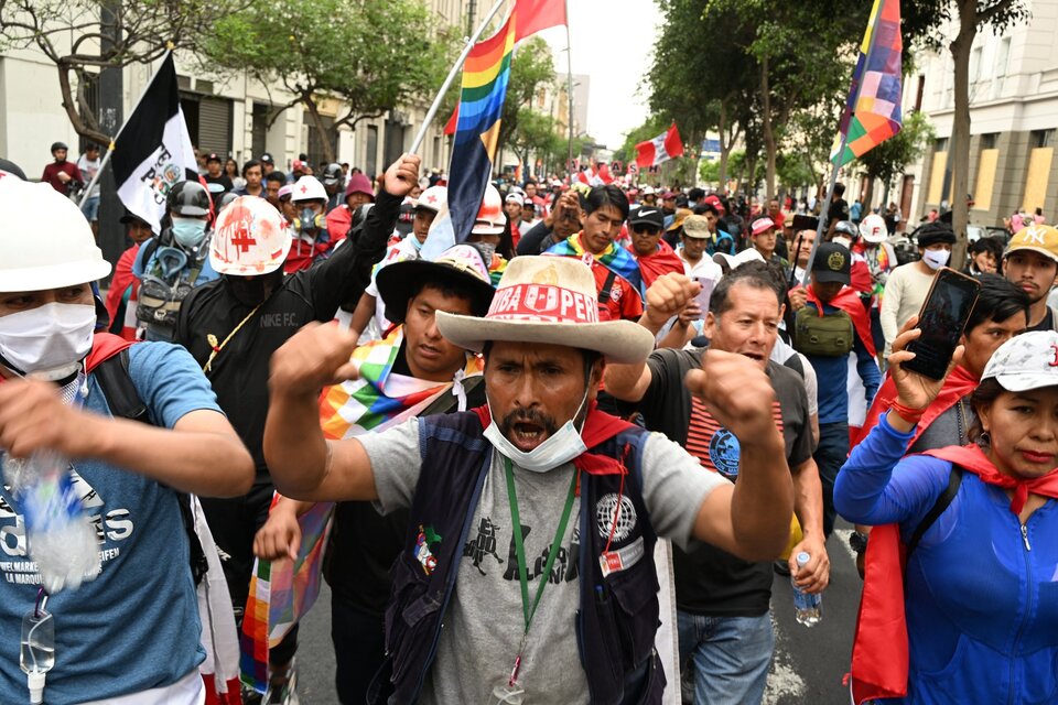 Manifestación contra el gobierno de Boluarte este sábado en Lima. (Fuente: AFP)