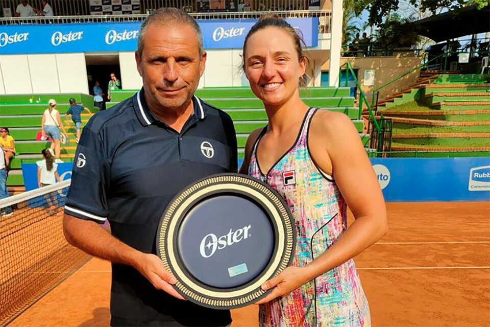 Podoroska celebró en Cali la Copa Oster, su primer título WTA (Fuente: Twitter Podoroska)