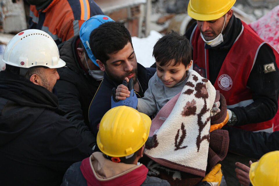 Sigue la búsqueda de sobrevivientes de los terremotos en Turquía y Siria (Fuente: EFE)
