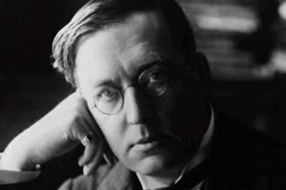 M.R. JAMES