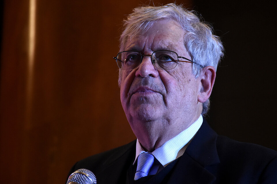 "Lejos estamos de pensar las cosas como una suerte de Plan Llegar o Plan Aguantar", dijo Rubinstein.´
