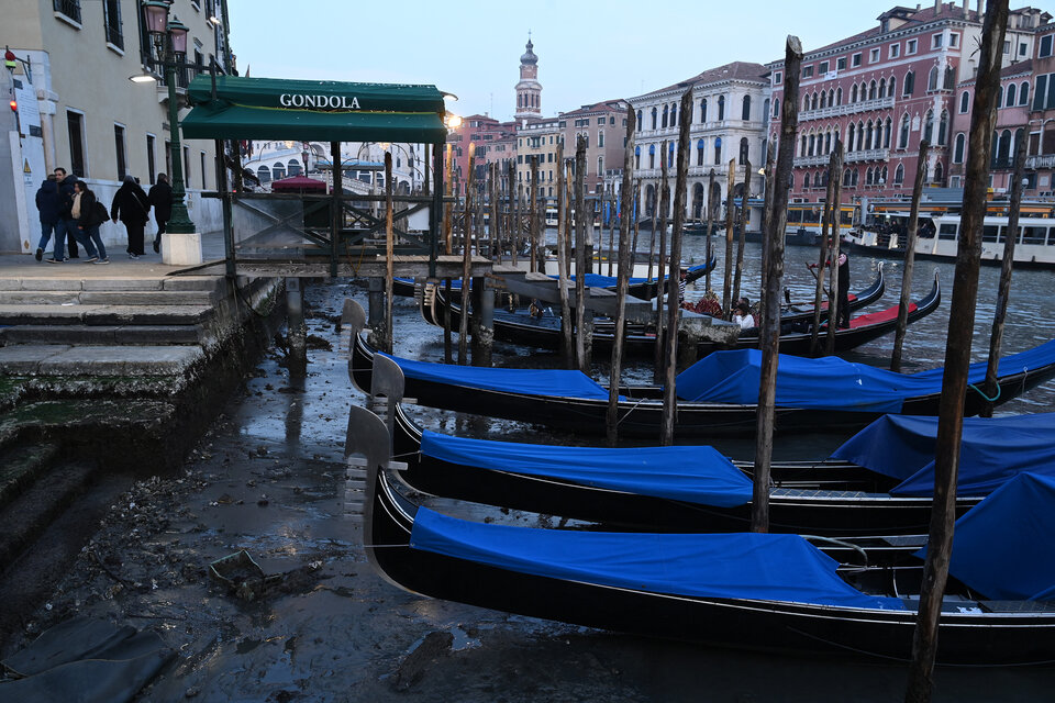 Una imagen de Venecia casi sin agua (Fuente: AFP)