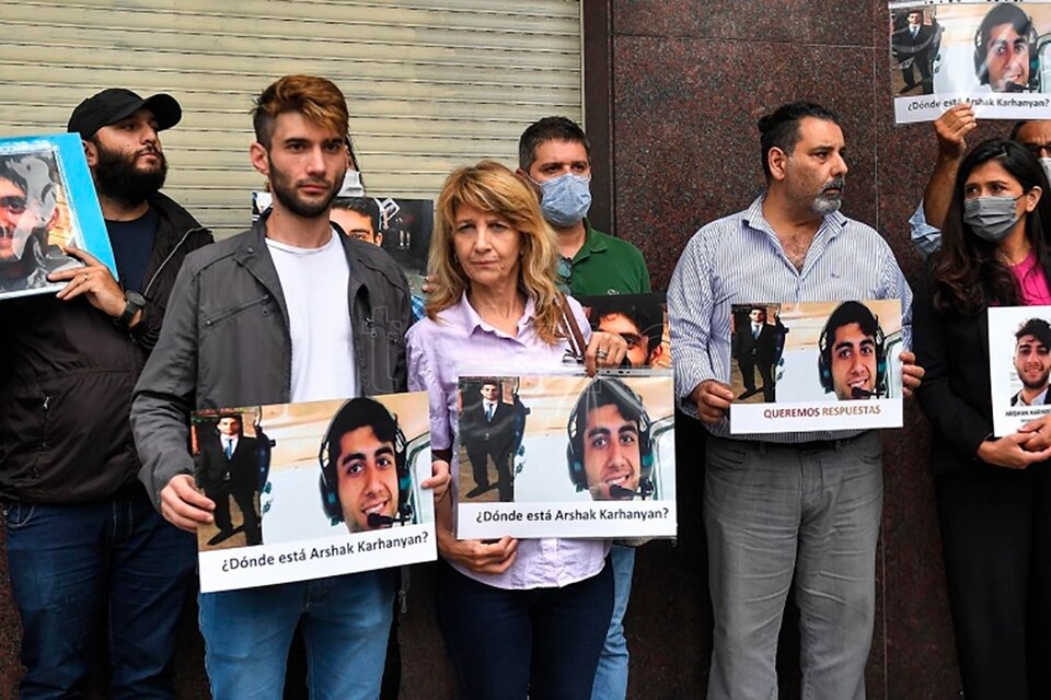 La familia de Arshak Karhanyan sigue exigiendo justicia. (Fuente: Télam)