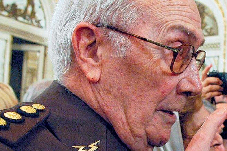 Juan Jaime Cesio recuperó su grado de coronel el 23 de marzo de 2006: se lo restituyó Néstor Kirchner