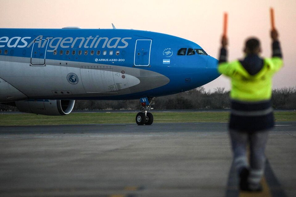 Aerolíneas Argentinas aparece en primera línea entre quienes impulsan las privatizaciones.