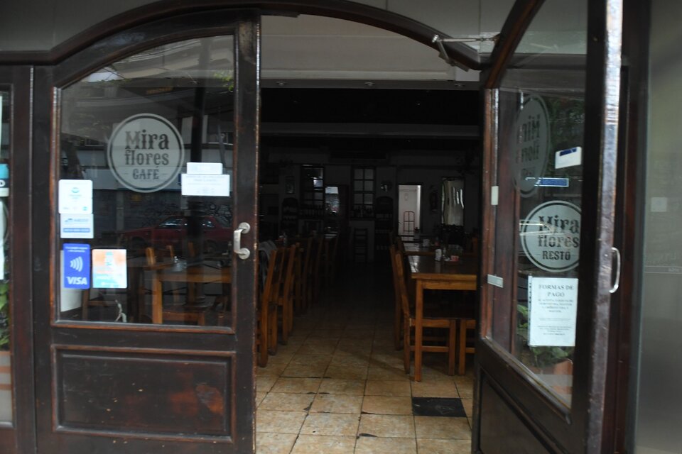 Un bar sin luz en Mendoza (Fuente: Télam)