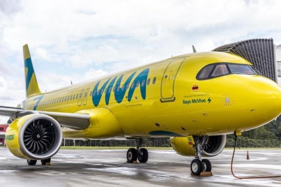 La aerolínea colombiana utilizó sus redes sociales para explicar los motivos de la paralización de toda su flota. (Foto: VIVAAIR)
