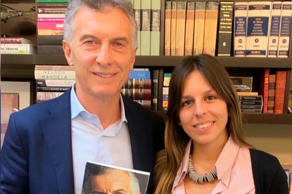Liendo junto a Macri, cuando el expresidente presentó su libro "Primer tiempo". 
