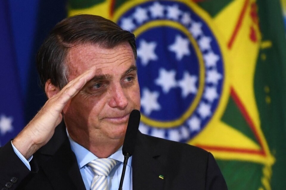 Bolsonaro quiso recuperar las joyas a través de un ministro. 