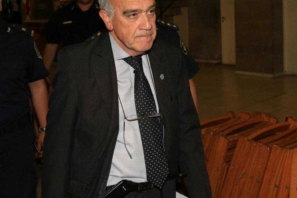 Se consumó la persecución del macrismo: destituyeron al juez Luis Carzoglio, que se negó a detener a los Moyano