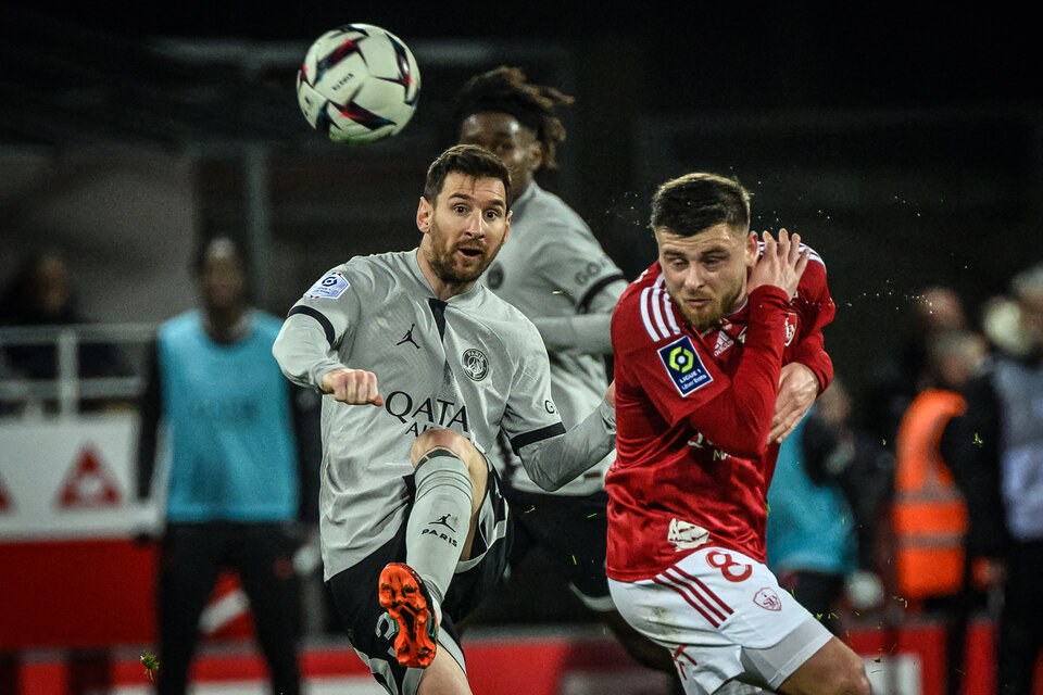 Messi buscó ante el Brest su gol 800, pero no lo consiguió (Fuente: AFP)