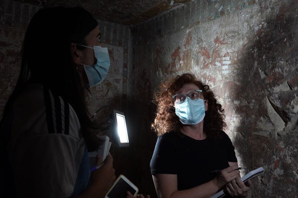 Las arqueólogas obtuvieron en 2019 el permiso del  Ministerio de Antigüedades de Egipto para iniciar diversas líneas de investigación y corservación en la tumba de Amenmose. Foto: (proyectoamenmose)