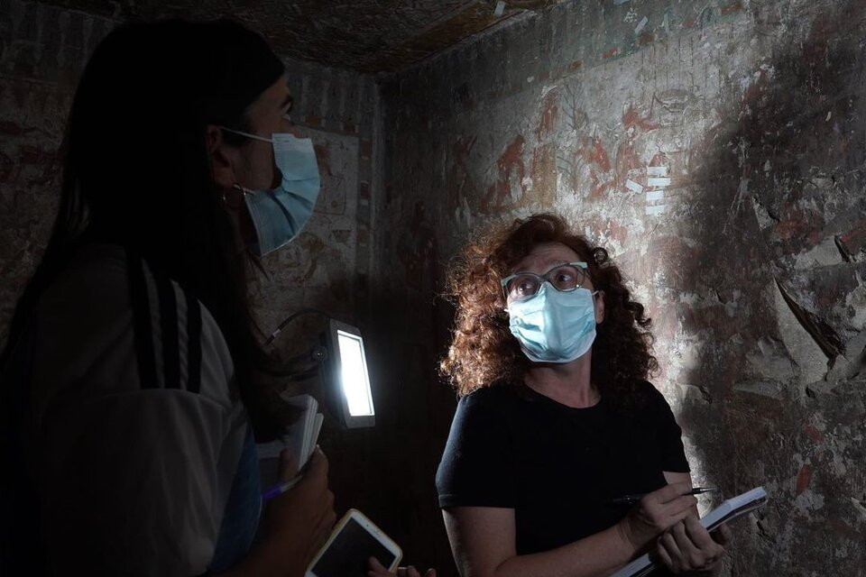 Las arqueólogas obtuvieron en 2019 el permiso del Ministerio de Antigüedades de Egipto para iniciar diversas líneas de investigación y corservación en la tumba de Amenmose. Foto: (proyectoamenmose)