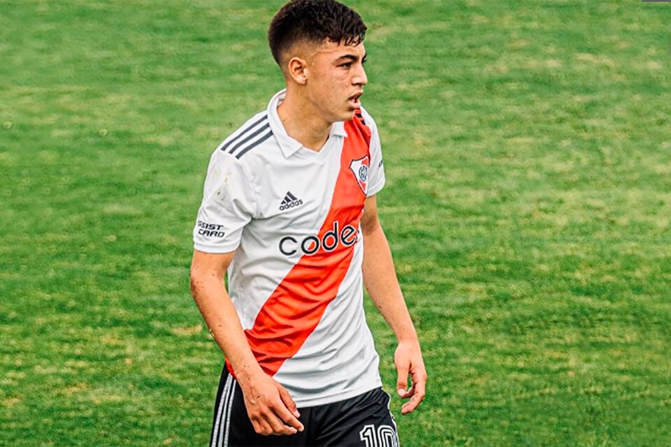 Matías Gallardo, el segundo hijo del Muñeco en practicar con la Primera. (Fuente: Instagram)