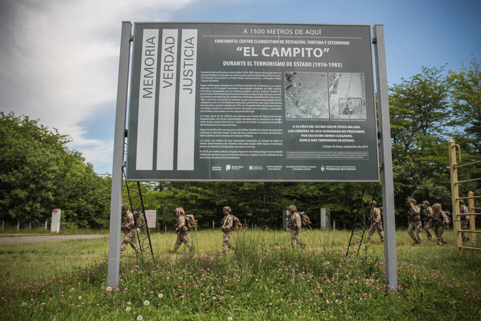 Realizan un acto para recordar a los desaparecidos de Campo de Mayo
