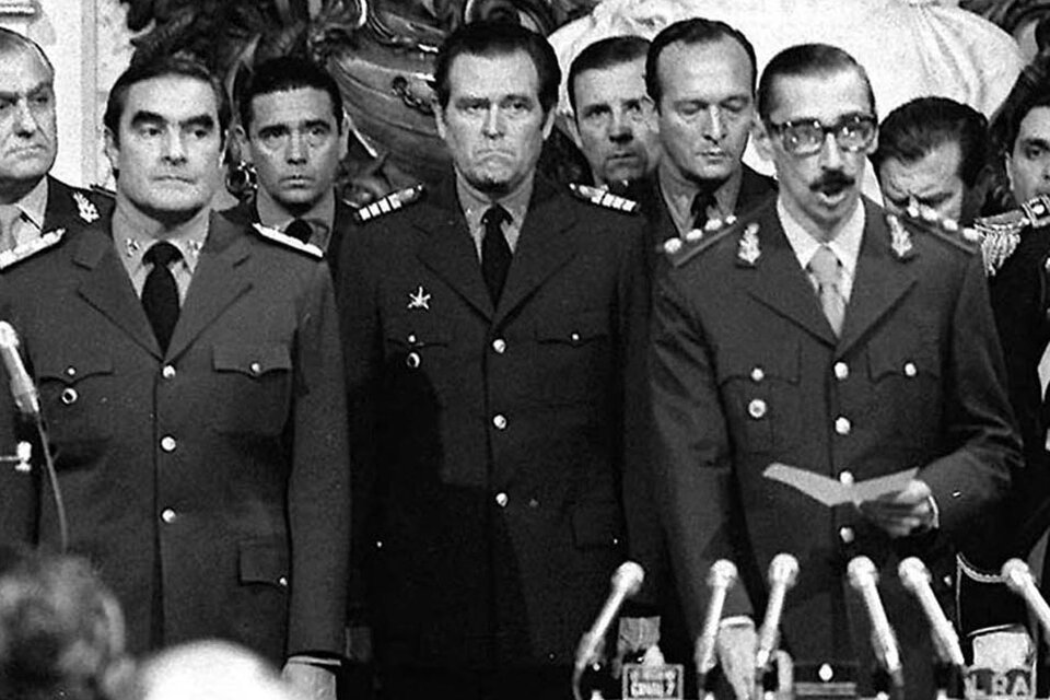 El presidente de facto entre 1976 y 1981, Jorge Rafael Videla, lideró la etapa más cruel en materia de violación sistemática de los derechos humanos en el país. (Fuente: NA)