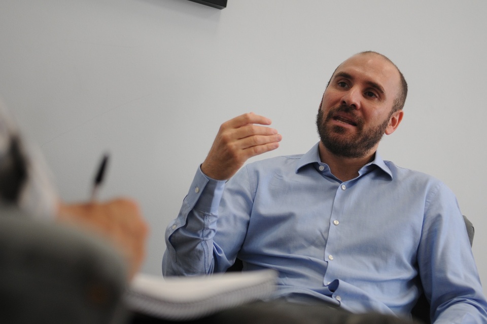 Martín Guzmán, en su despacho desde donde dirigirá su propio "think tank": Suramericana (Fuente: Guadalupe Lombardo)