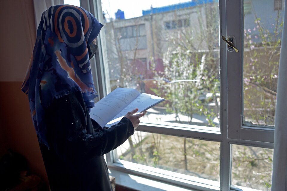 Las chicas de entre 11 y 18 años tienen prohibido el acceso a la educación secundaria en Afganistán (Fuente: AFP)