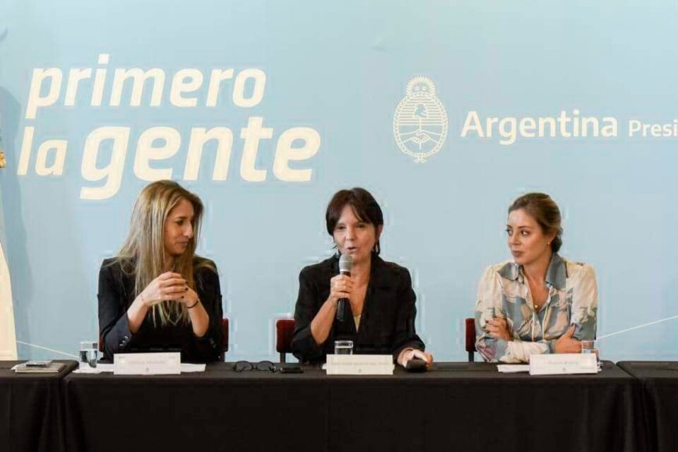 Las titulares de Cambio Climático (Nicolini), Asuntos Estratégicos (Marcó del Pont) y Energía (Royon)