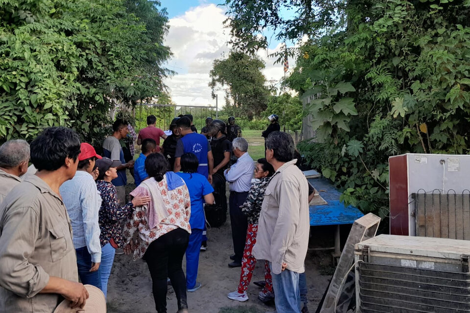 Momento del procedimiento en la Comunidad Kolla El Tucán, Orán. (Fuente: Gentileza Ceferino Zárate)
