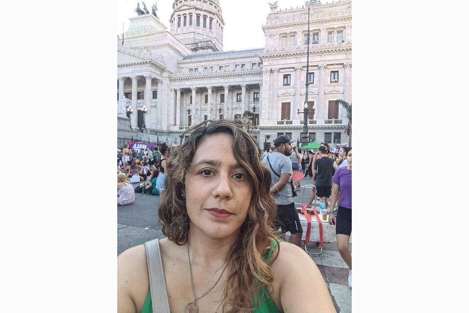 María Isabel Speratti, en la foto que ella compartió con sus compañeras en la marcha del 8M en el Congreso.