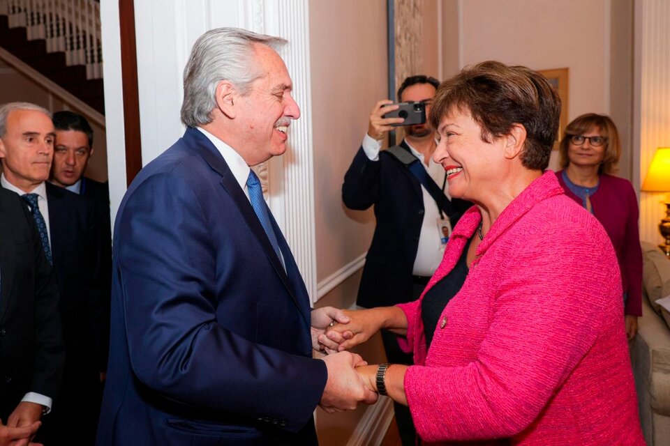 Alberto Fernández junto a Kristalina Georgieva, titular del FMI. (Fuente: NA)