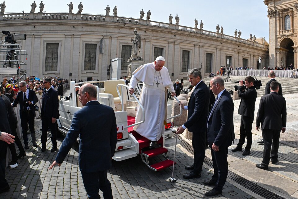 El Papa actualizó las normas para prevenir y combatir abusos sexuales. (Fuente: AFP)