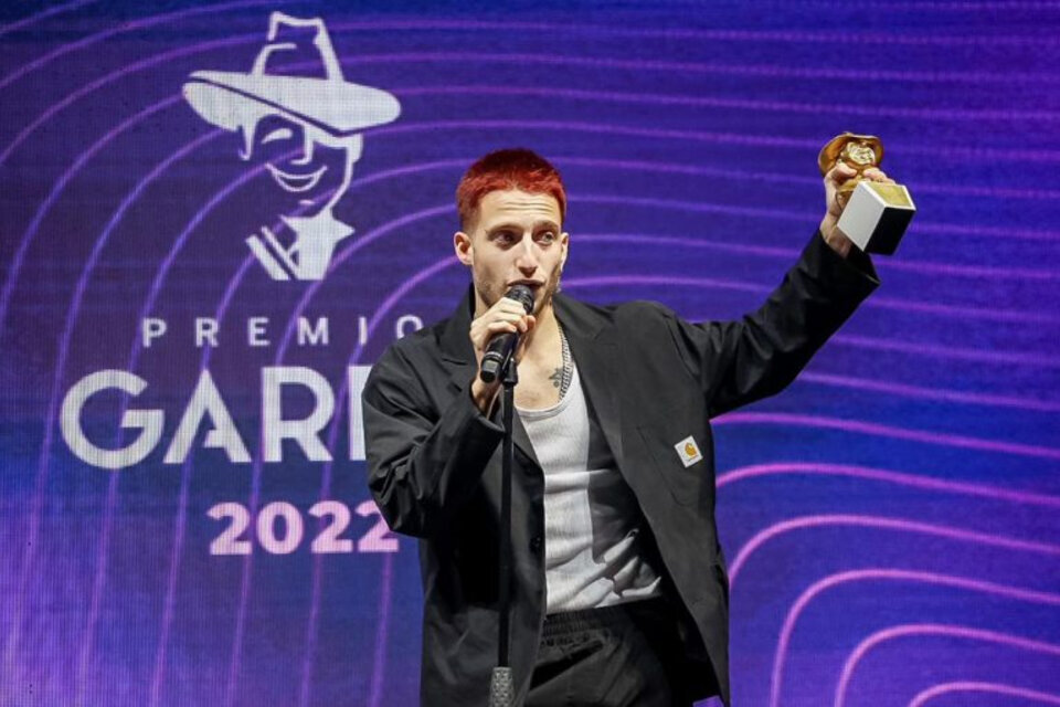 Wos fue el ganador del Gardel de Oro en 2022 y se impuso en seis de las ocho nominaciones. Foto: Télam